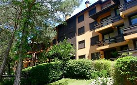 Ap Gramado Knorrville - 2 dorm com lareira, calefação e sacada